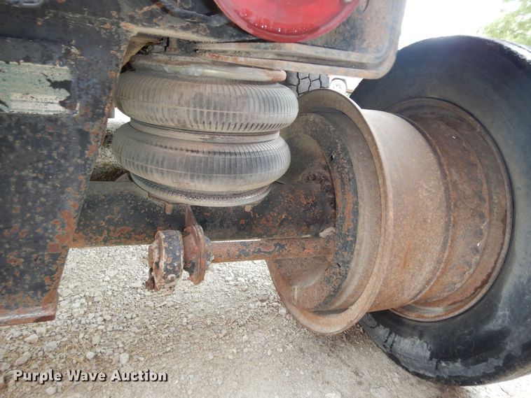 image for item DN1730 1970 GMC Astro 95  grain truck