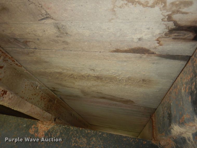 image for item DN1730 1970 GMC Astro 95  grain truck