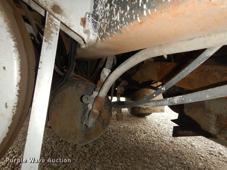 image for item DN1730 1970 GMC Astro 95  grain truck