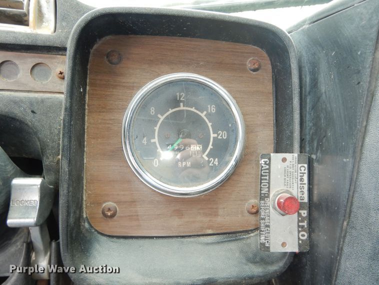 image for item DN1730 1970 GMC Astro 95  grain truck