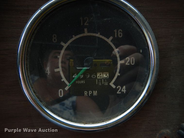 image for item DN1730 1970 GMC Astro 95  grain truck