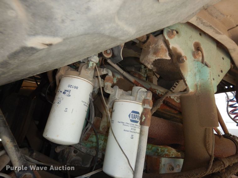 image for item DN1730 1970 GMC Astro 95  grain truck