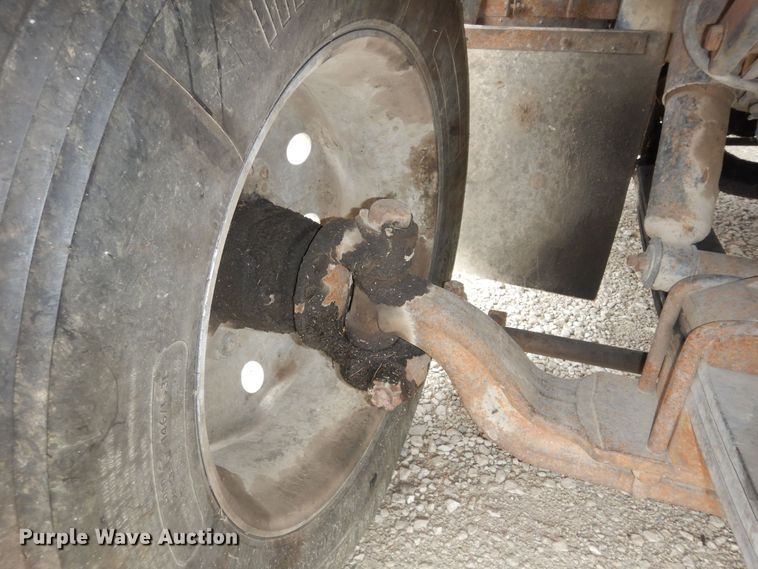 image for item DN1730 1970 GMC Astro 95  grain truck