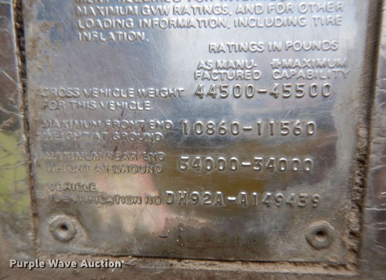 image for item DN1730 1970 GMC Astro 95  grain truck