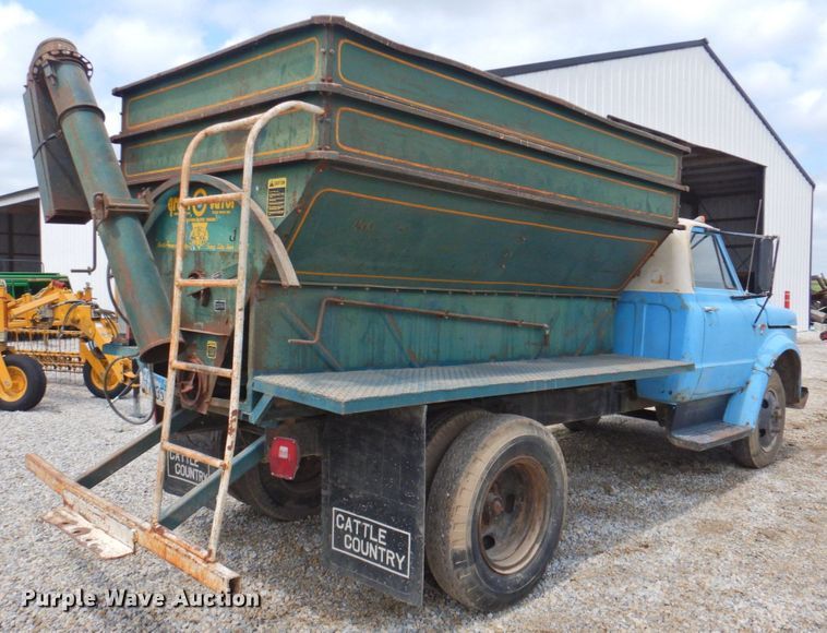 image for item DP4826 1967 Chevrolet C40  feed delivery truck