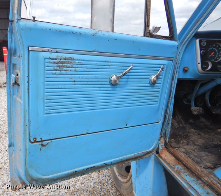 image for item DP4826 1967 Chevrolet C40  feed delivery truck