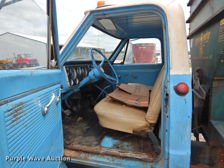 image for item DP4826 1967 Chevrolet C40  feed delivery truck