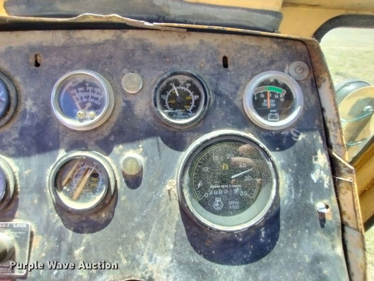 image for item DR1315 Case 1170 Agri-King  tractor