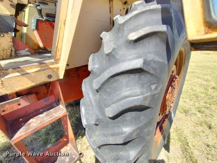 image for item DR1315 Case 1170 Agri-King  tractor