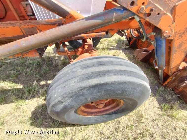 image for item DR1316 1978 Case 1070 Agri-King  tractor