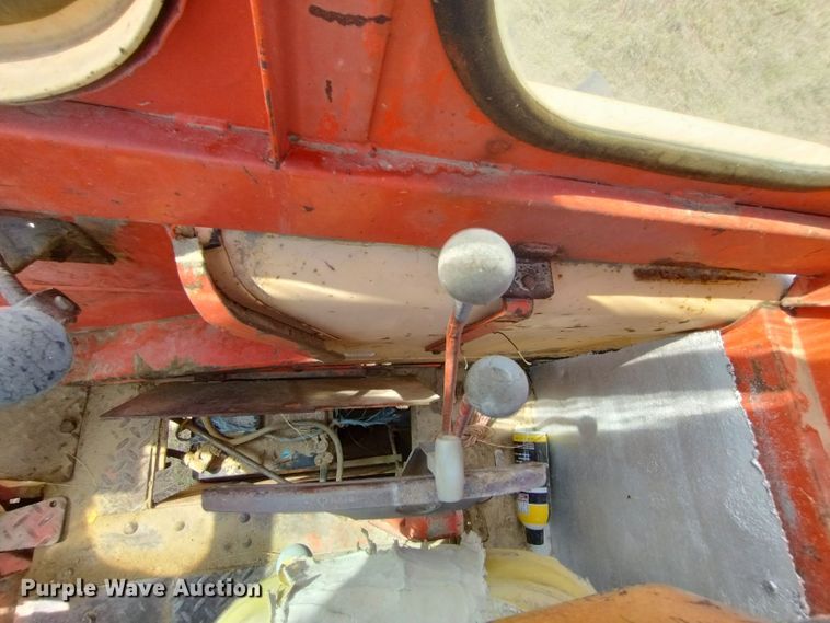 image for item DR1317 Case 1031 Comfort King  tractor