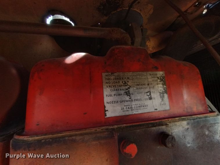 image for item DR1317 Case 1031 Comfort King  tractor