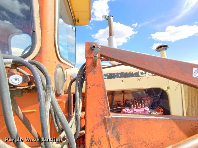 image for item DR1317 Case 1031 Comfort King  tractor