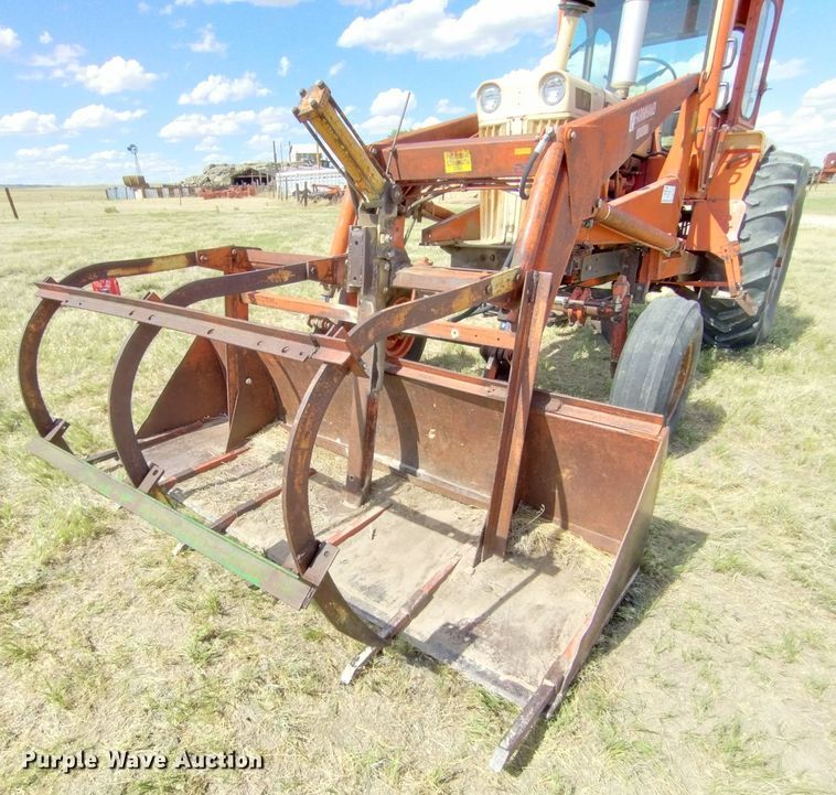 image for item DR1317 Case 1031 Comfort King  tractor