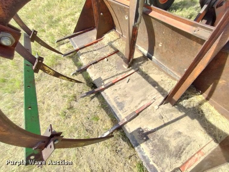 image for item DR1317 Case 1031 Comfort King  tractor