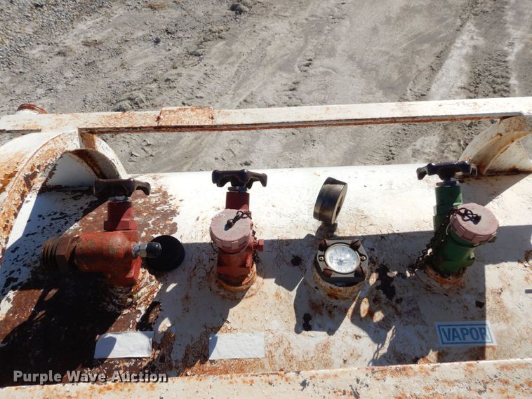 image for item DS1304 Trinity Industries  NH3 tank