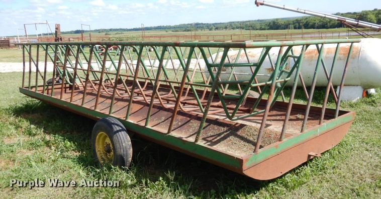 image for item DS1306 Hay bale feeder wagon