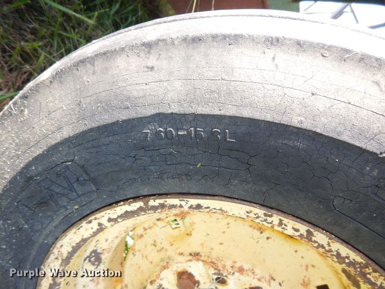 image for item DS1306 Hay bale feeder wagon