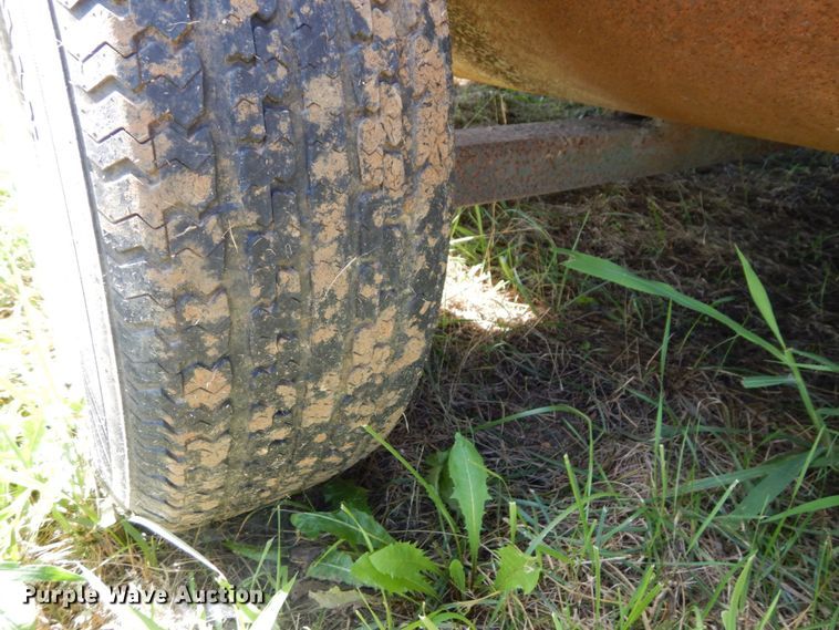 image for item DS1307 Hay bale feeder wagon