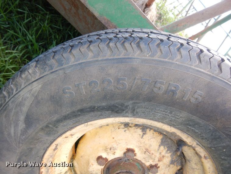 image for item DS1308 Hay bale feeder wagon