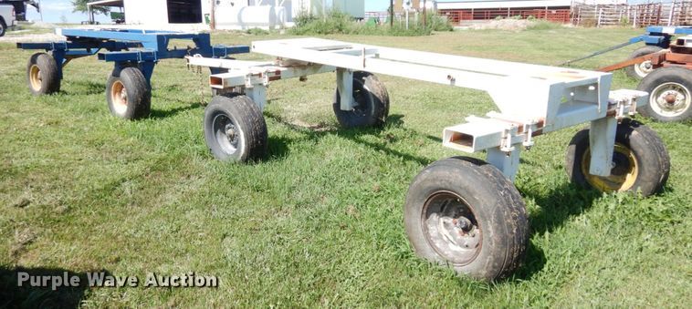 image for item DS1309 (2) NH3 tank running gear