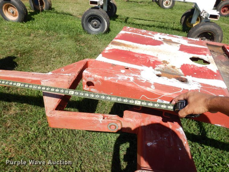 image for item DS1310 (2) NH3 tank running gear