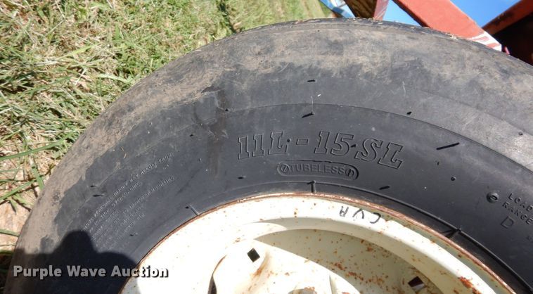 image for item DS1310 (2) NH3 tank running gear