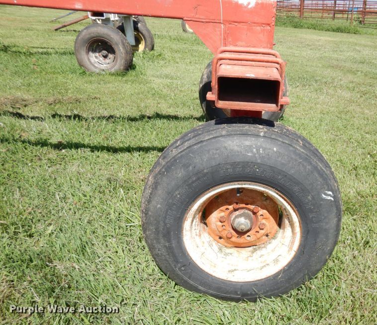 image for item DS1310 (2) NH3 tank running gear