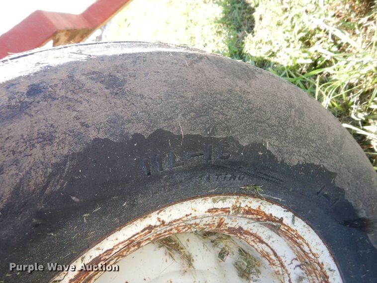 image for item DS1310 (2) NH3 tank running gear