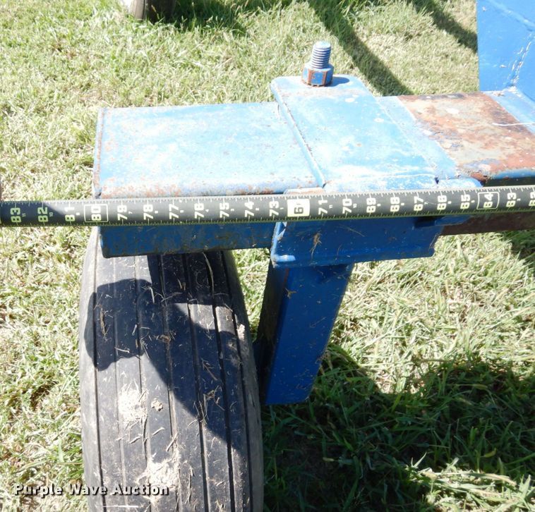 image for item DS1311 (2) NH3 tank running gear