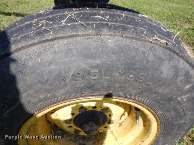 image for item DS1311 (2) NH3 tank running gear