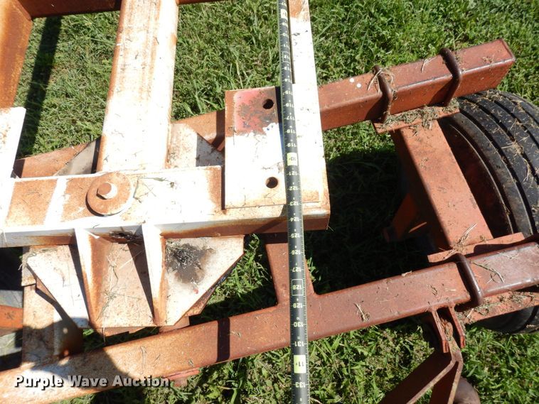 image for item DS1311 (2) NH3 tank running gear