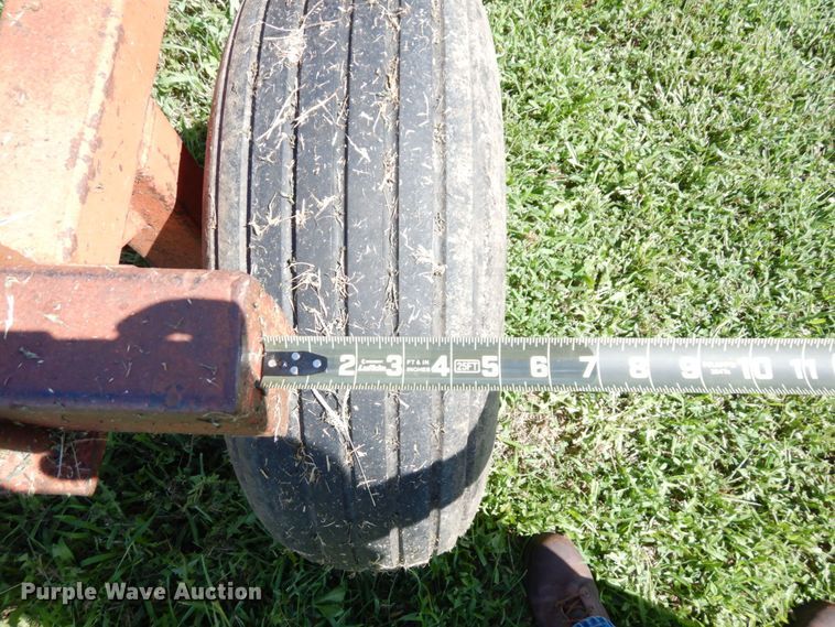 image for item DS1311 (2) NH3 tank running gear