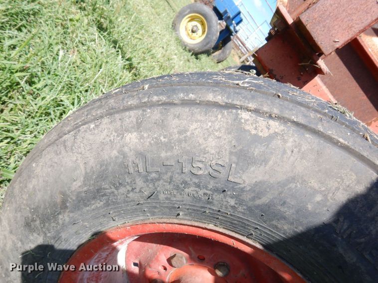 image for item DS1311 (2) NH3 tank running gear