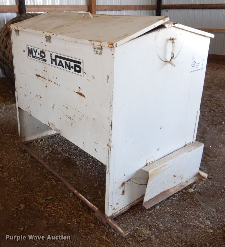 image for item DS1314 My-D Han-D  cake feeder