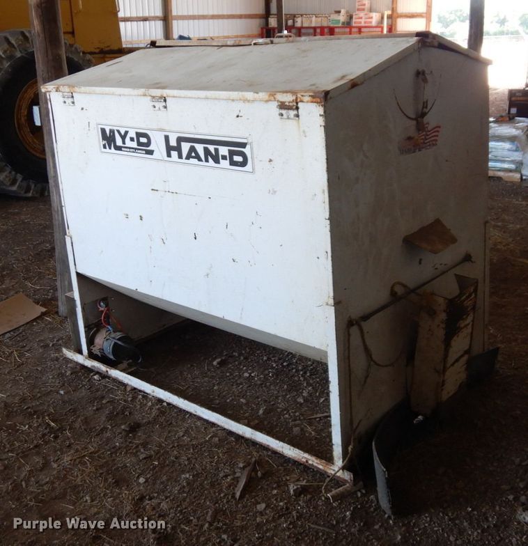 image for item DS1314 My-D Han-D  cake feeder