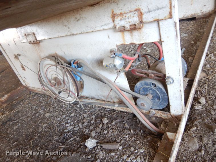 image for item DS1314 My-D Han-D  cake feeder