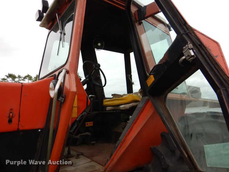 image for item DS8177 1978 Allis-Chalmers 7020  tractor