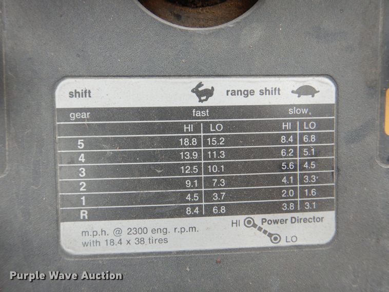 image for item DS8177 1978 Allis-Chalmers 7020  tractor