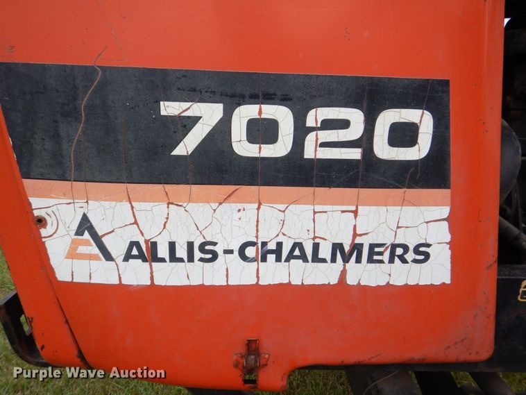 image for item DS8177 1978 Allis-Chalmers 7020  tractor