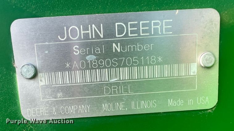 image for item DS8478 2004 John Deere 1890 CCS  air seeder