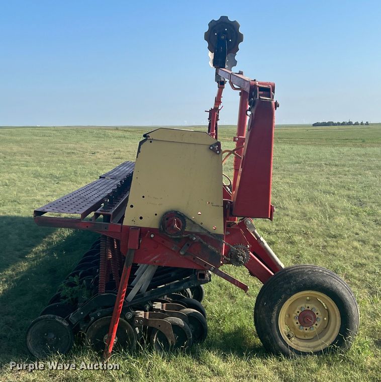 image for item DS8479 Krause 5220  grain drill