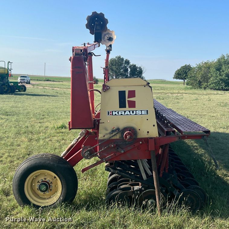 image for item DS8479 Krause 5220  grain drill