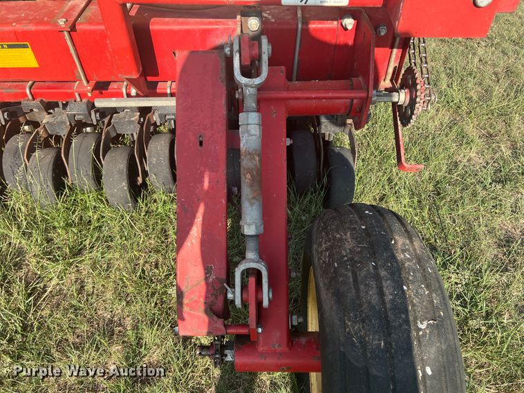 image for item DS8479 Krause 5220  grain drill