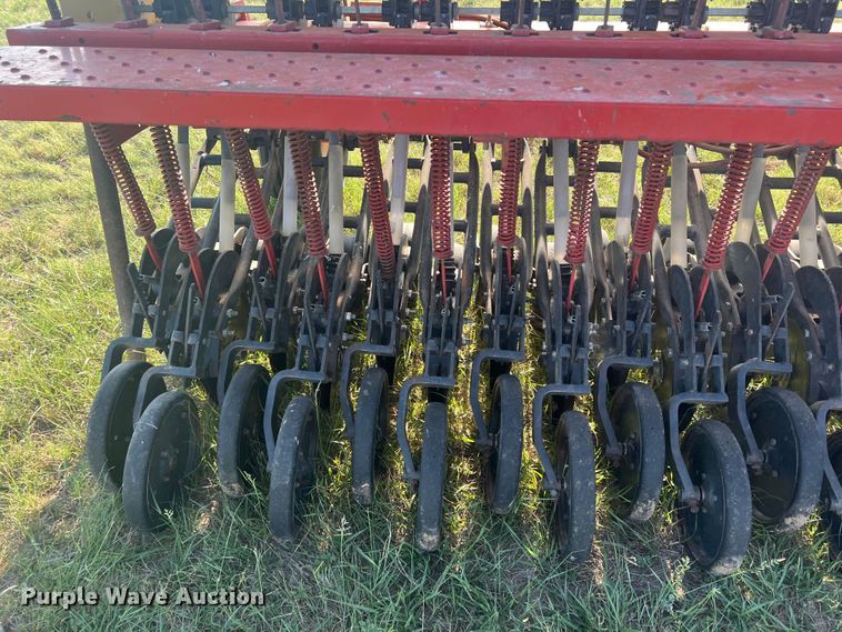 image for item DS8479 Krause 5220  grain drill