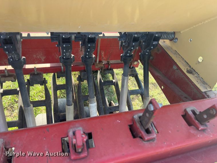 image for item DS8479 Krause 5220  grain drill