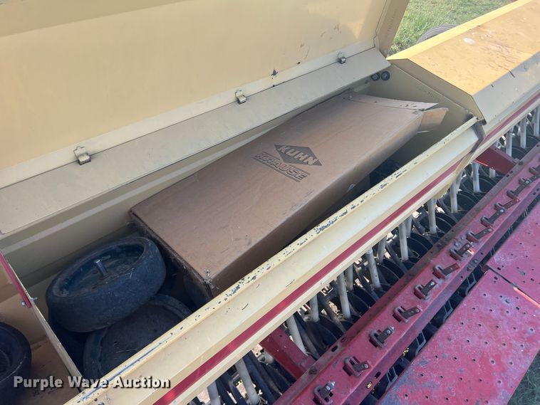 image for item DS8479 Krause 5220  grain drill