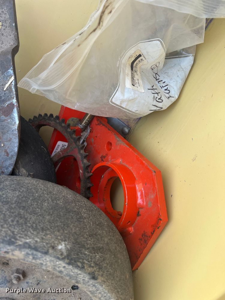 image for item DS8479 Krause 5220  grain drill