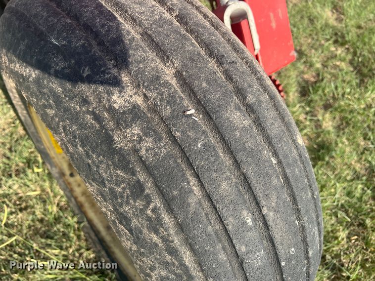 image for item DS8479 Krause 5220  grain drill