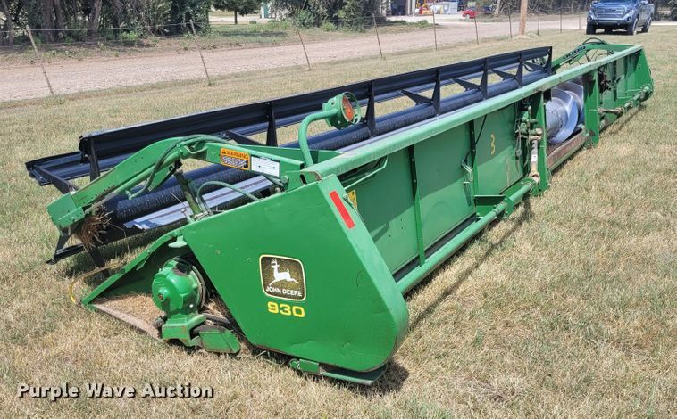 image for item FC9161 John Deere 930  rigid head